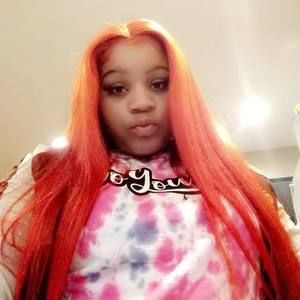 Meet your Posher, Dinaira